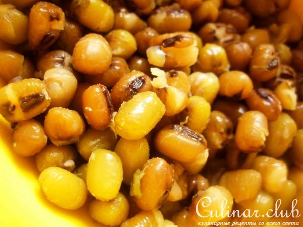 Салат с машем и фрикадельками на восточный лад.