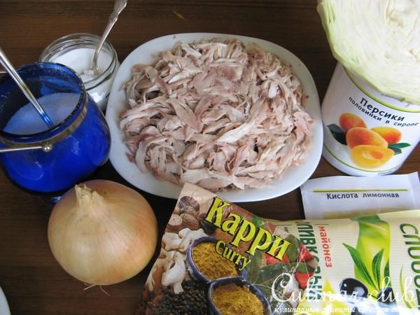 Персики с курицей