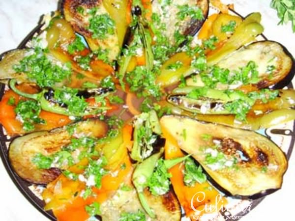 Болгарский овощной салат (зеленчукова салата)