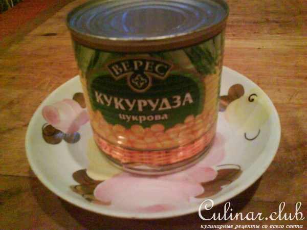 Пикантный салат из креветок и кукурузы