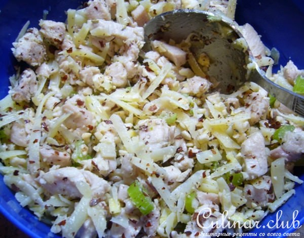 Куриный салат с черным рисом