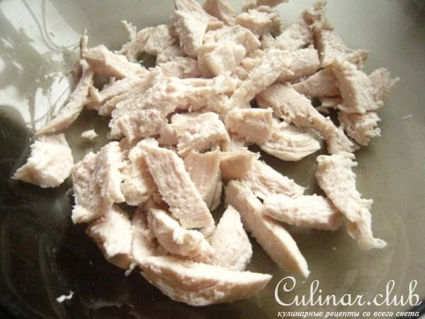 Салат с курицей и брокколи