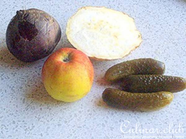 Овощной салат с курицей