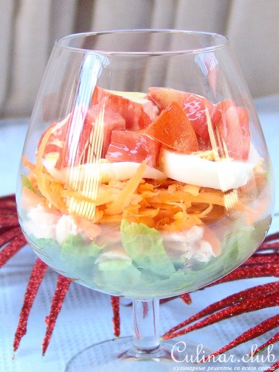 Слоеный салат с курицей