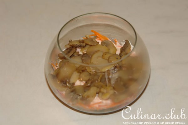 Салат с шампиньонами
