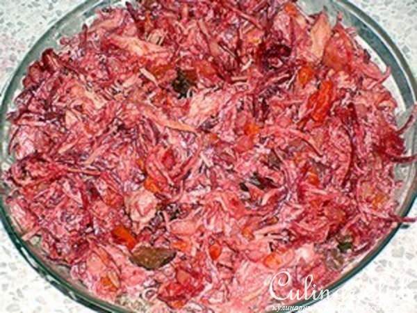 Овощной салат с курицей