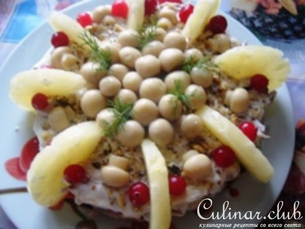 Ананасовый салат