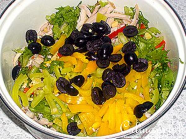 салат "Греция" с копченой курицей