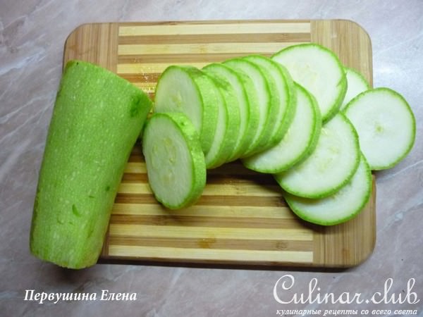 Салат овощной с форелью и оливками "Себе любимой"