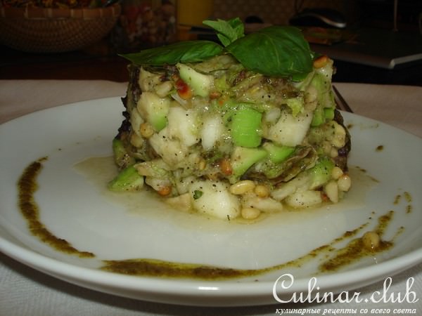 Салат "Avocado and pear"