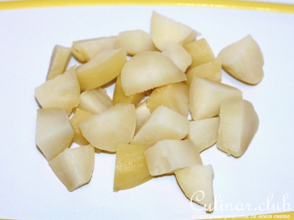 Салат из картофеля с квашенной капустой и грибами