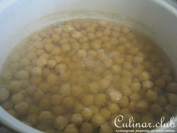 Салат из нута с овощами