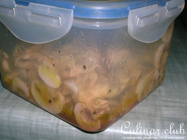 Овощной салат с быстромаринованными шампиньонами