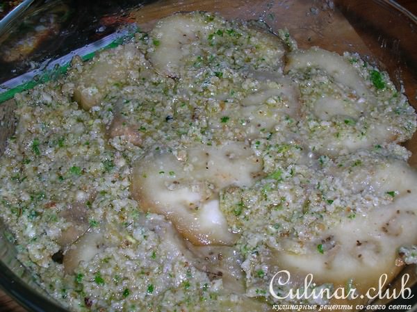Салат из печеных баклажанов с грецкими орехами и травами по-гречески