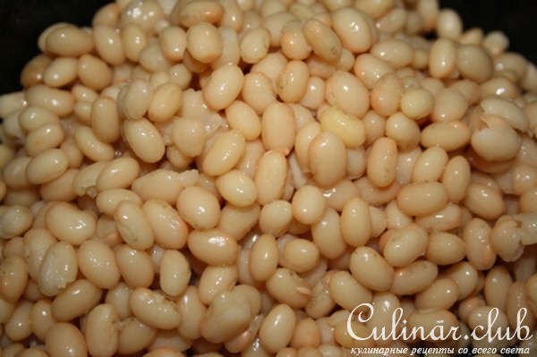 Турецкий салат из белой фасоли (Fasulye-Piyaz).