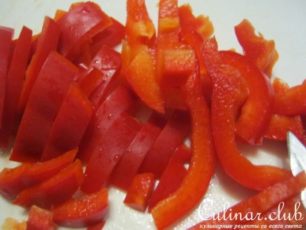 Салат из нута с овощами