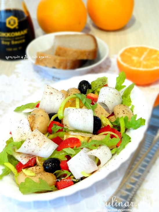 Салат овощной с грибами и апельсинами
