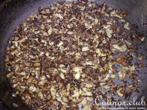 Свекла с орехами и черносливом