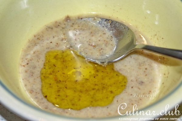 Овощной салат с черносливом и ореховым соусом