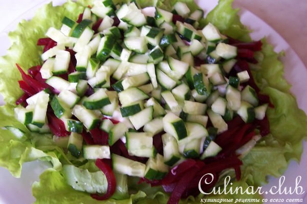 Салат из маринованной свеклы