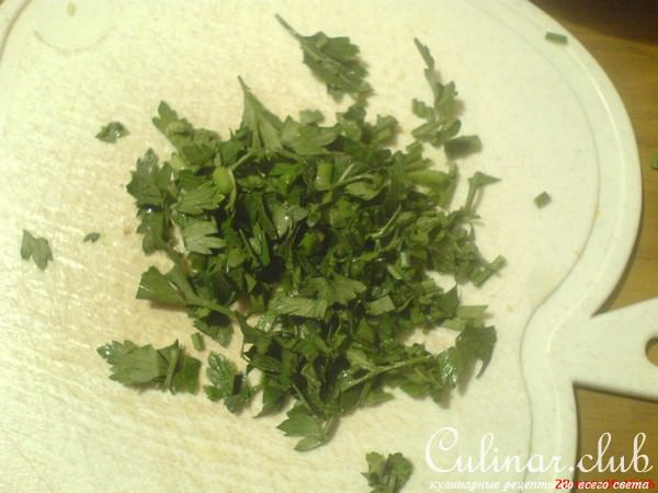 Салат картофельный с чесночным соусом