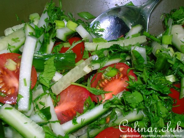 Салат дачный под ореховым соусом ( не для оценки)