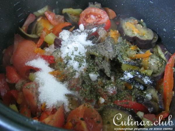 Теплый овощной салат с кускусом