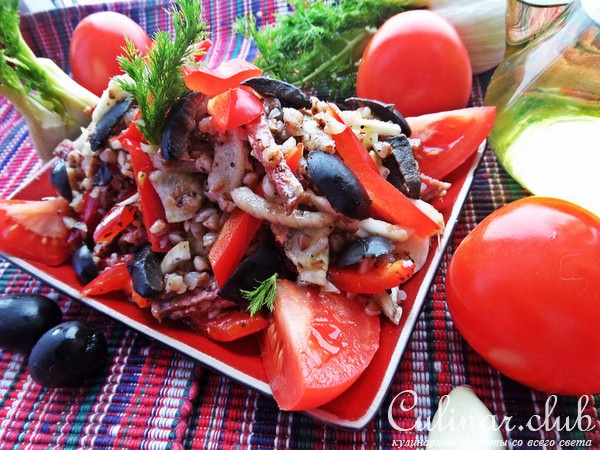 Салат с фенхелем,салями и гречкой