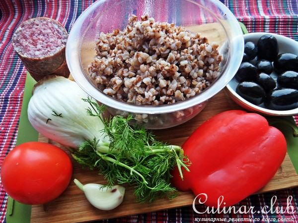 Салат с фенхелем,салями и гречкой