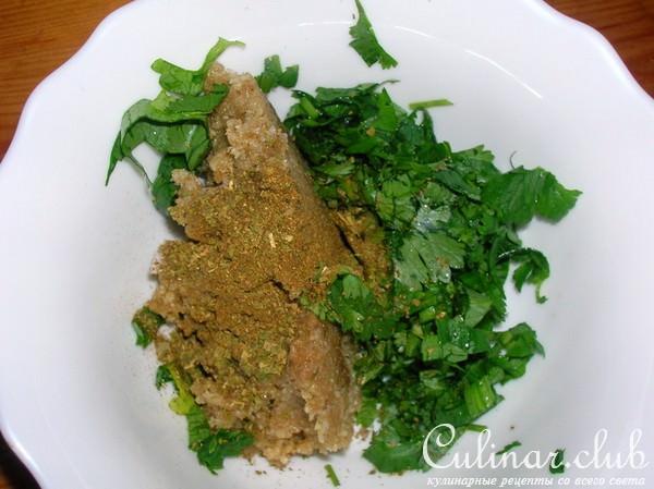 Салат дачный под ореховым соусом ( не для оценки)
