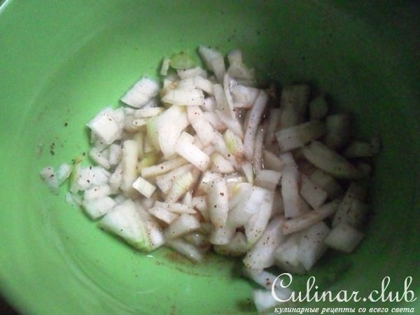 Рисовый салат с огурцами и сладкой кукурузой