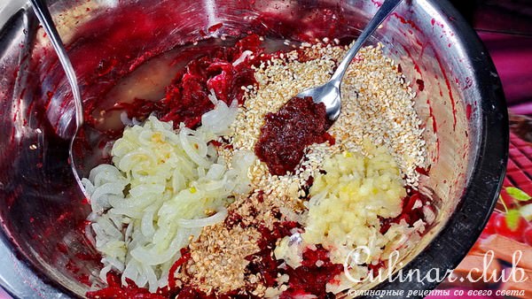 Салат из свеклы с кунжутом по-корейски