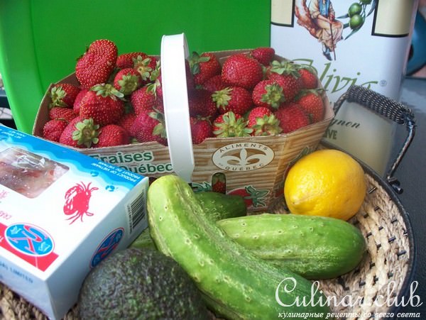 Crab,strawberry and lime calad. Салат с крабами,клубникой и лимоном