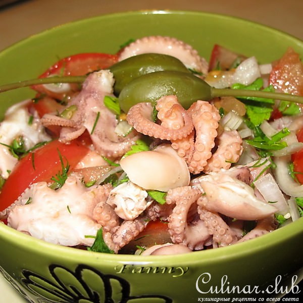 Салат с осьминогами