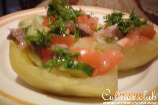 Салат из селедки в картофельных лодочках