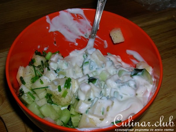 Салат рыбный с сыром
