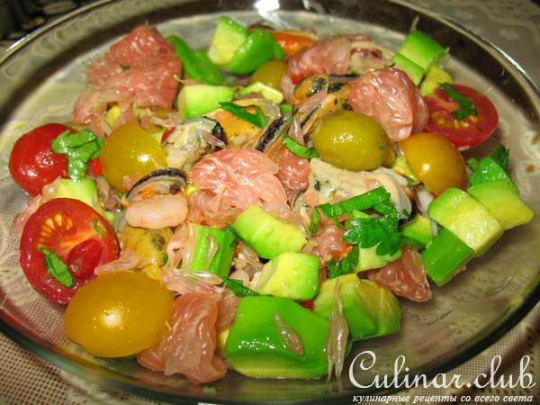 Салат свежий морской (с вариантами)