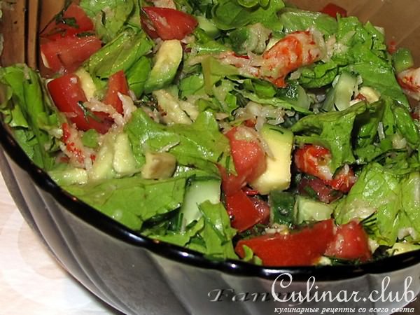 Салат с раковыми шейками