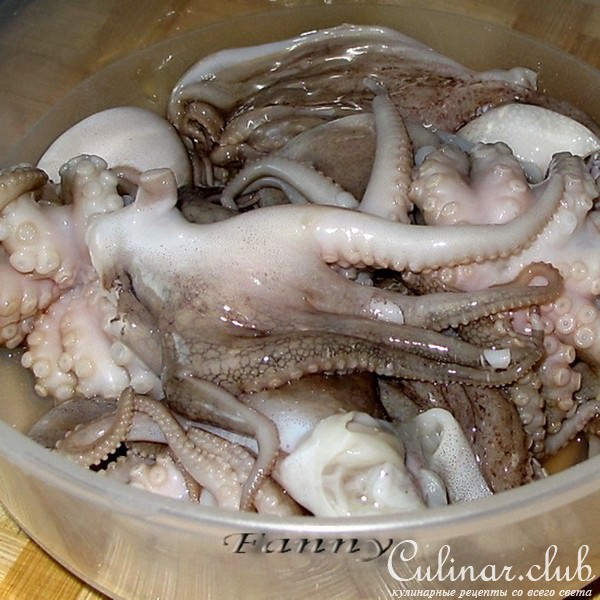 Салат с осьминогами