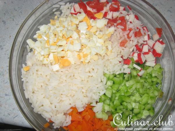 Салат с тунцом и рисом