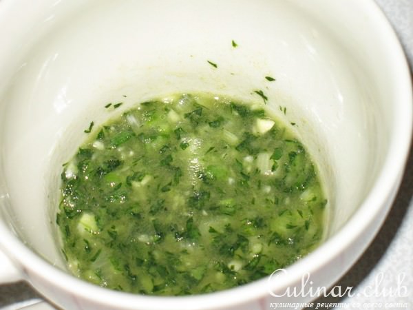 Картофельный салат с рыбкой и авокадо.