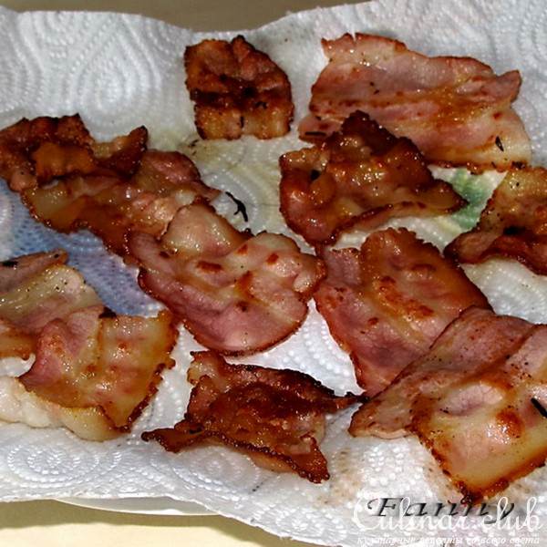 Салат с креветками и манго