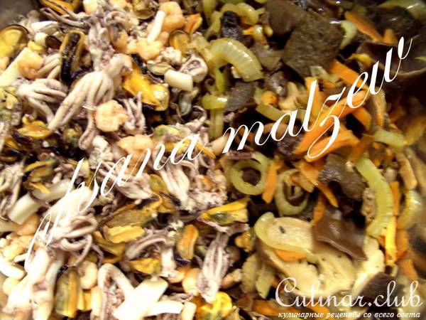 Салат из морепродуктов