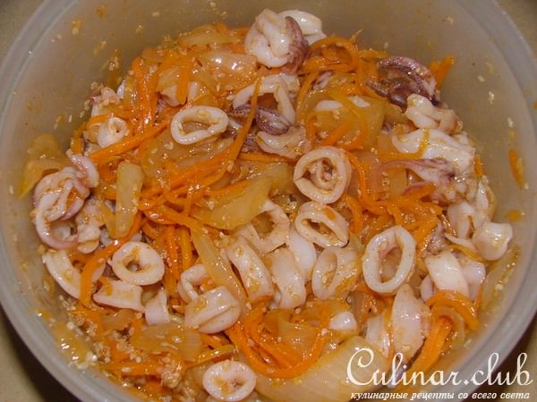 Салат из кальмаров остро-сладкий