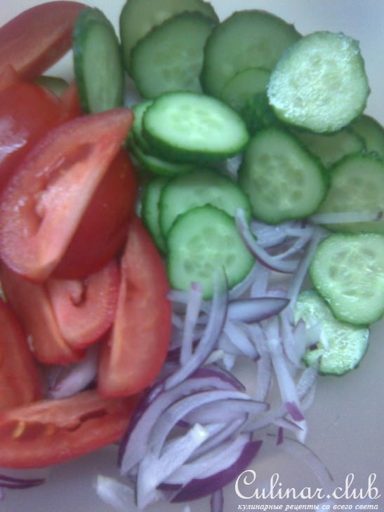 САЛАТ ИЗ ОВОЩЕЙ И МОРЕПРОДУКТОВ «ХОРВАТИЯ В МИНИАТЮРЕ»
