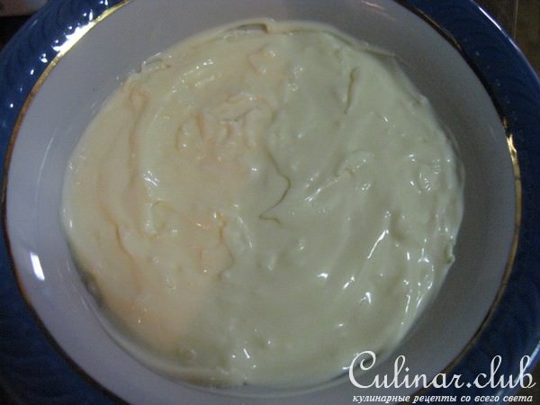 Салат " Нежность" с плавлеными сырками и курицей