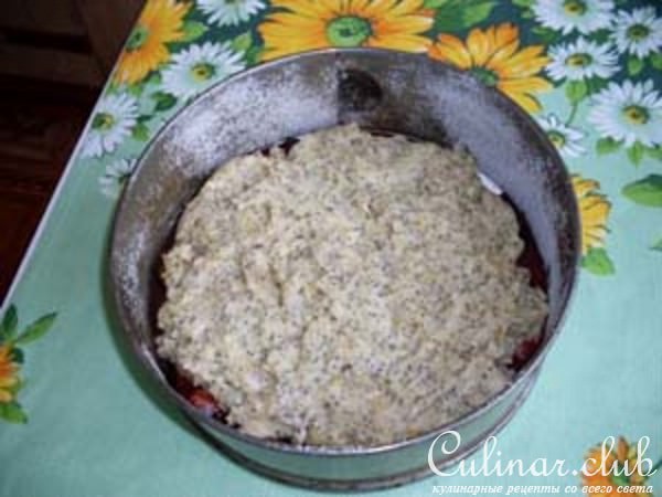 Пирог - перевертыш со сливами