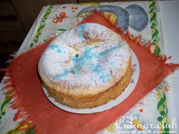 Пирог с брусникой и яблоками