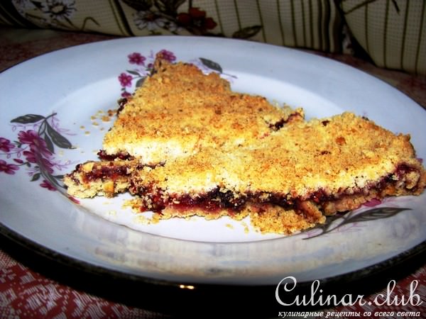 Малиново-шоколадный крамбль с миндальными орешками (для дуэли)