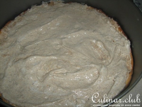 Пирог с миндальным безе и грушами